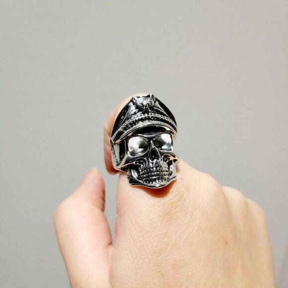 Brand New Silver Skull Captain Ring #2 Adjustable Size - Picture 3 of 8